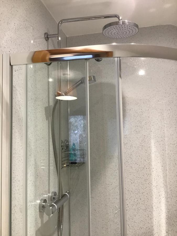 לינה וארוחת בוקר אולאפול Ullaview מראה חיצוני תמונה